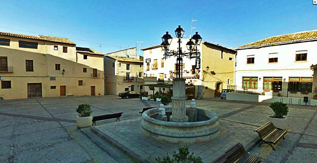 Alojamiento Turistico La Tinaja Requena Ngoại thất bức ảnh